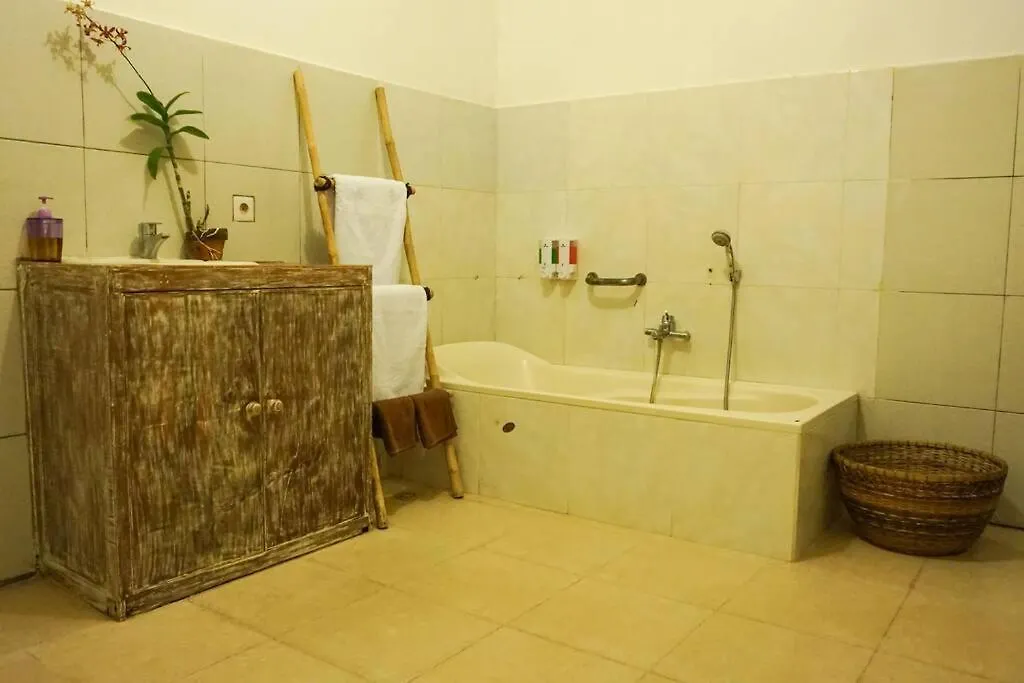 Amazing 3 Bedrooms Villa 5 Min To The Beach Tv Badung  Indonesia